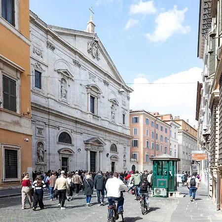 With Terrace By The Amazing Pantheon Roma