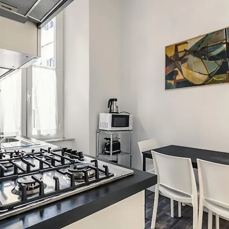 Apartment With Terrace By The Amazing Pantheon Rom